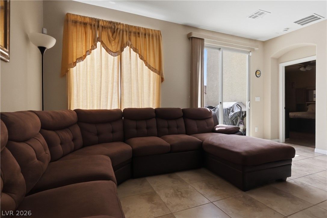 2143 Delmar Farms Court — photo 5 of 49