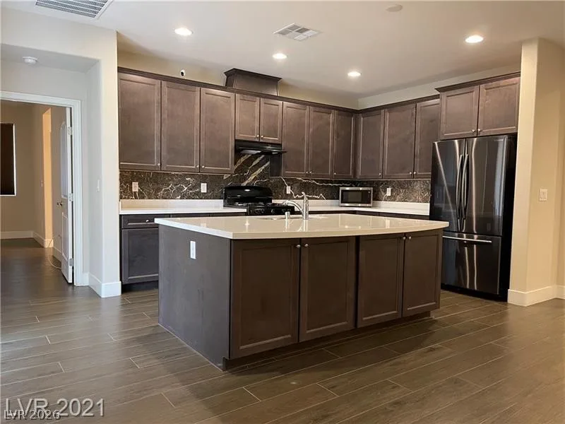 1546 Bryce Canyon Street — photo 5