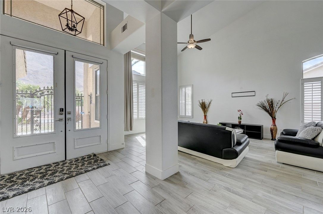 971 Temple View Drive — photo 5