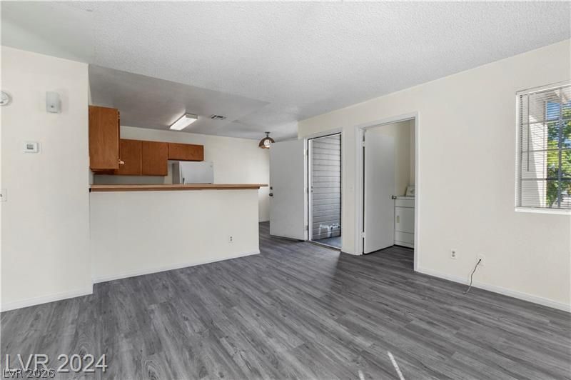 2707 Aarondavid Drive — photo 3