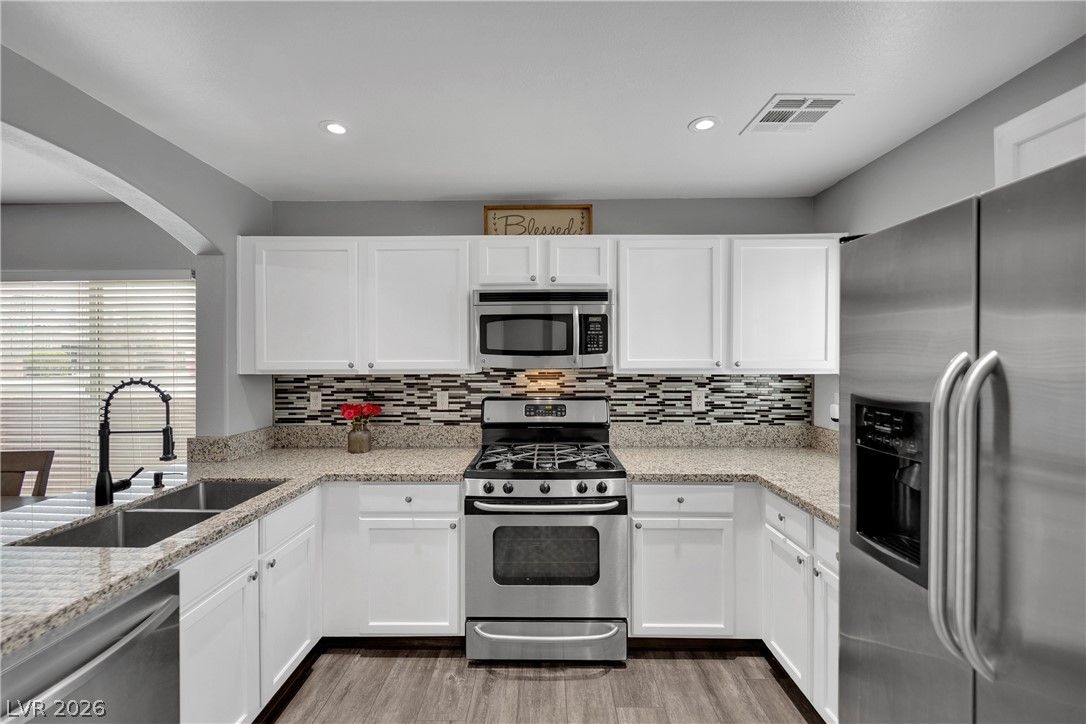 6253 Oread Avenue — photo 2