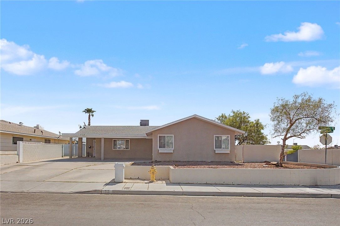 713 Vincent Way — photo 3