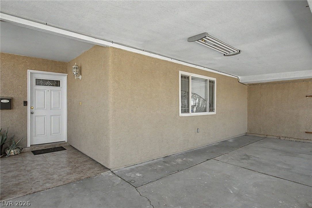 713 Vincent Way — photo 5