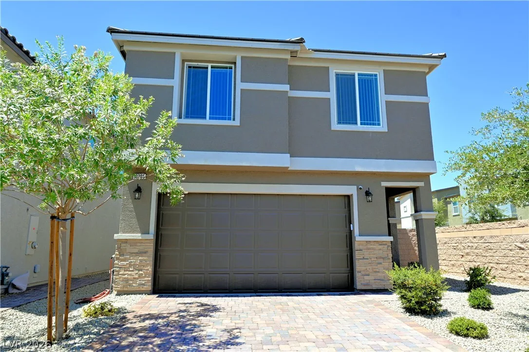 10205 Starlit Canyon Court — photo 3