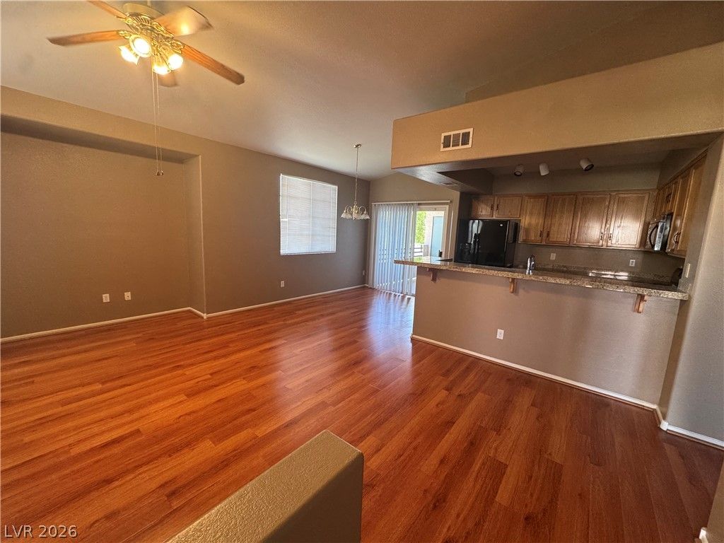 9901 Trailwood Drive 2164 — photo 4 of 27