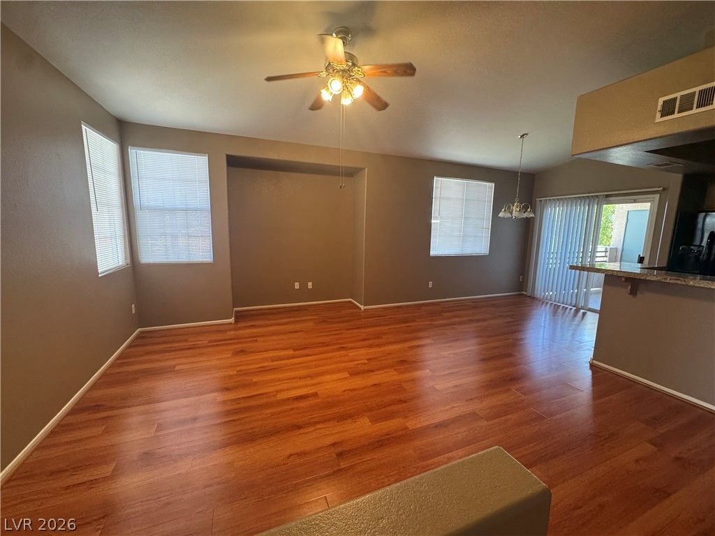 9901 Trailwood Drive 2164 — photo 5 of 27