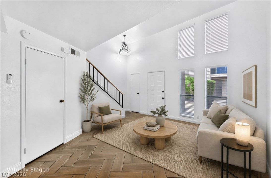 452 Sellers Place — photo 2