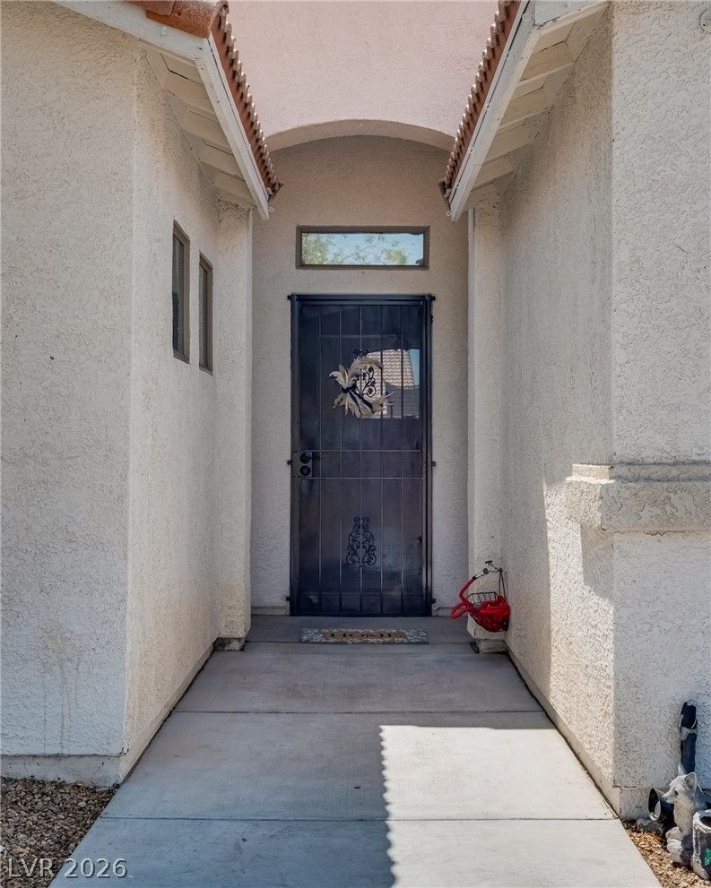 511 Flemington Court — photo 4 of 33