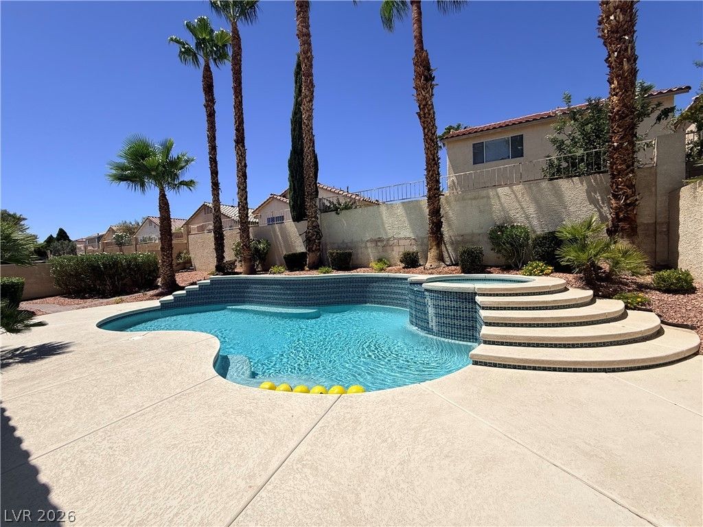 3139 Surf Spray Street — photo 3 of 3