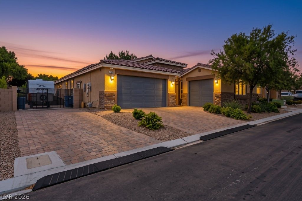 5665 Mystical Knight Court — photo 2