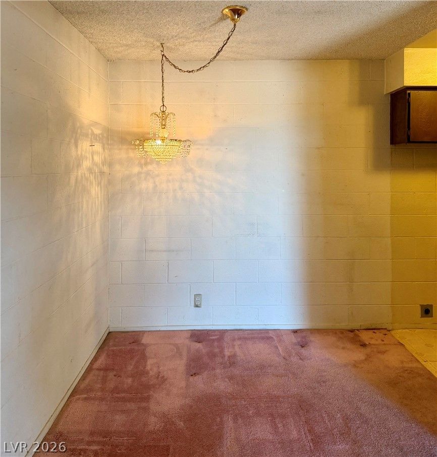 555 South Royal Crest Circle 12 — photo 5 of 13