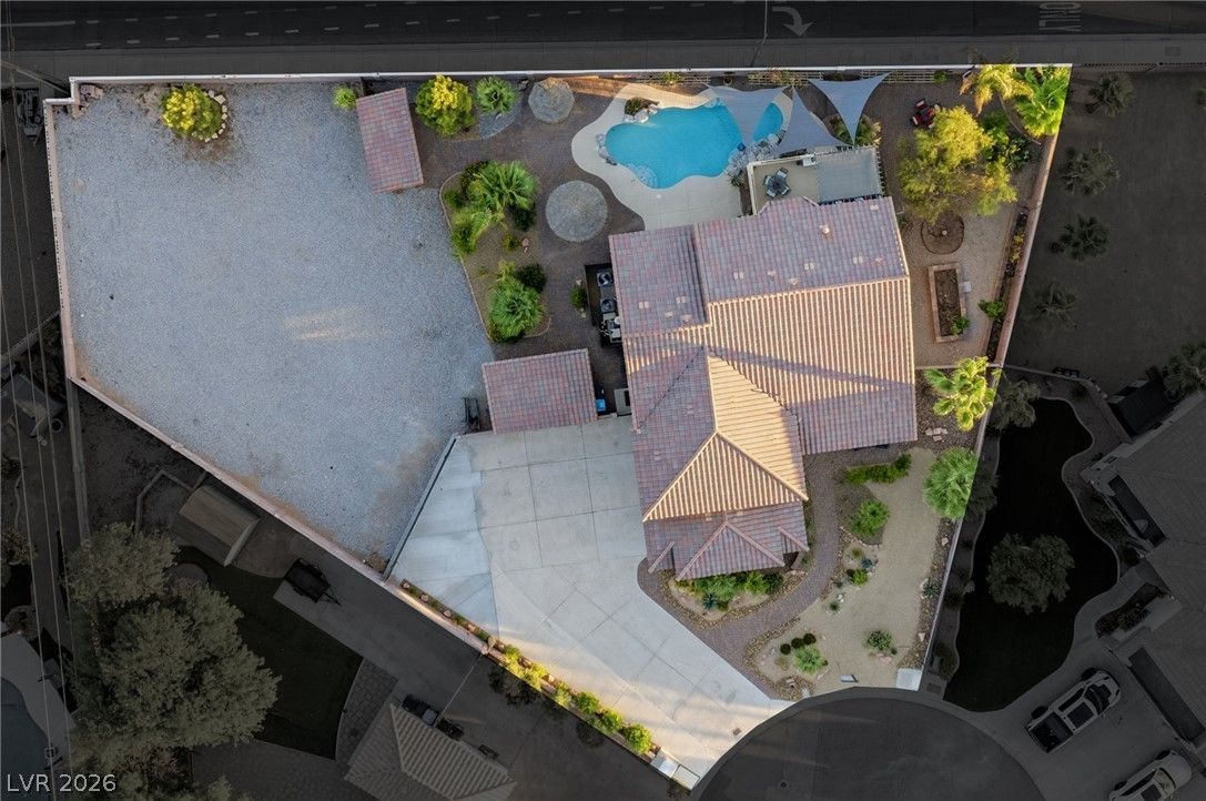 Photo 48