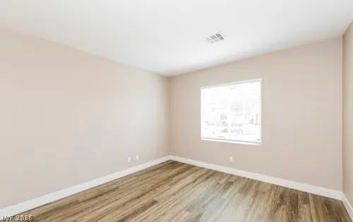 202 Malcolm Street — photo 5 of 9