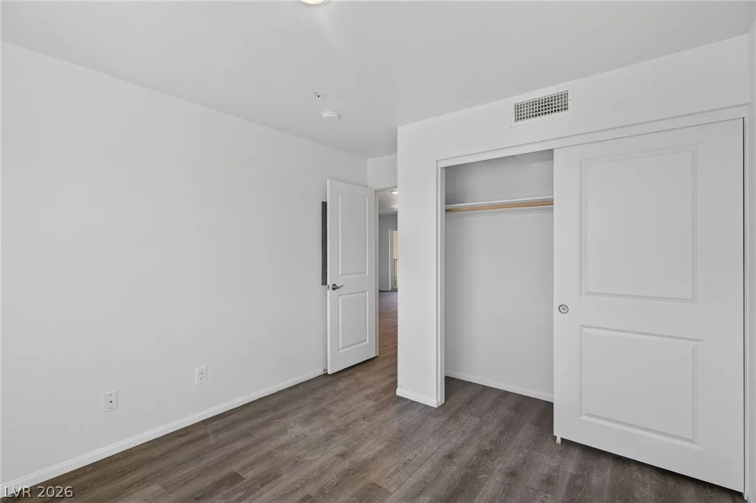 2305 Seco Adobe Circle 203 — photo 4