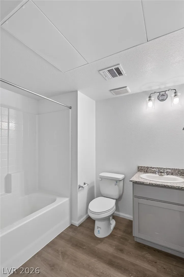 2305 Seco Adobe Circle 203 — photo 5