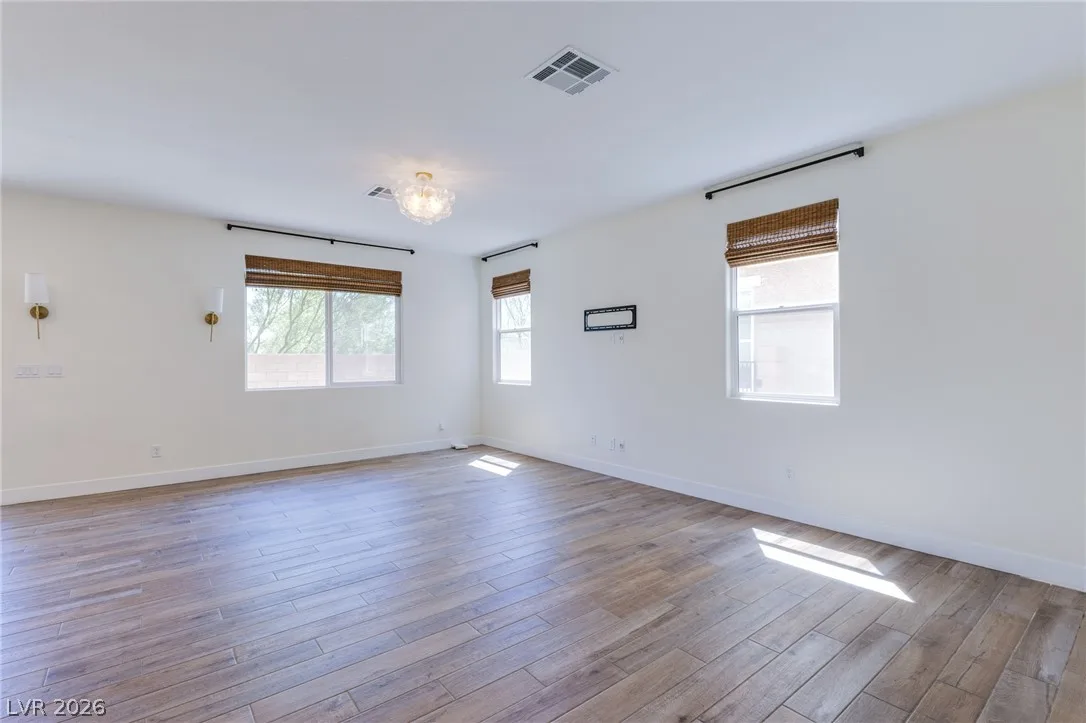 4528 Anspach Street — photo 4