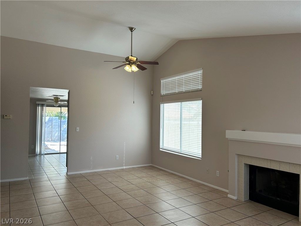 1420 Grey Knoll Circle — photo 3