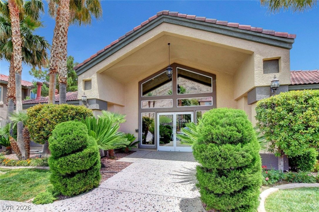 3540 Cactus Shadow Street 103 — photo 4
