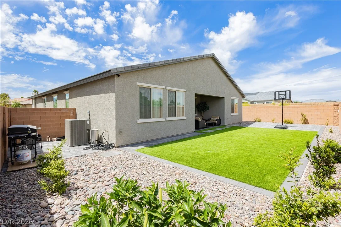 9508 Bombinate Court — photo 4