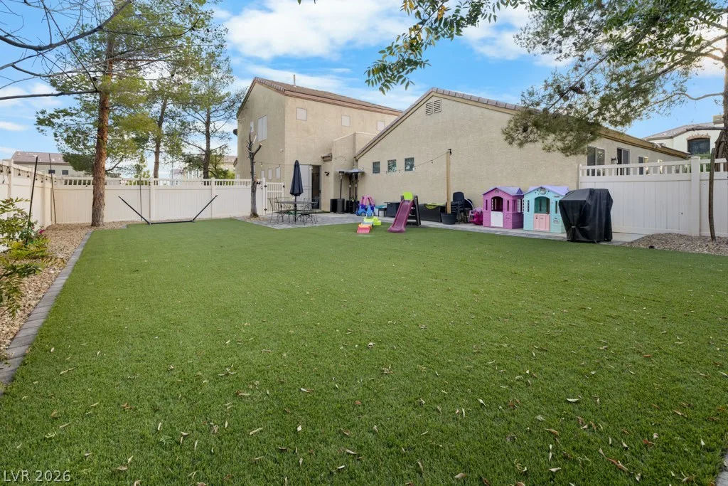 712 Vincents Dream Avenue — photo 4
