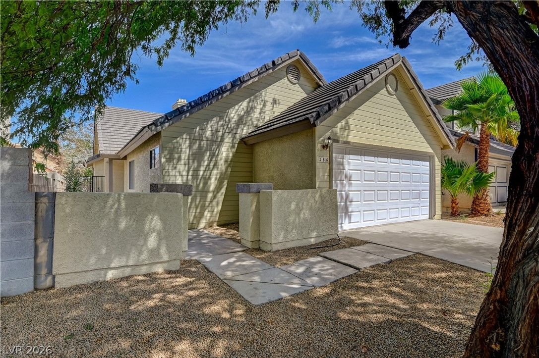 386 El Pico Drive — photo 2