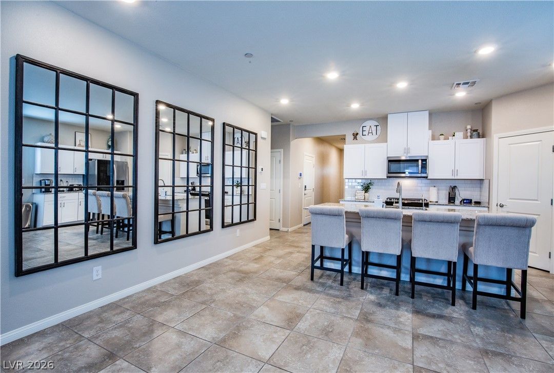 10927 Artisan Ranch Avenue — photo 4