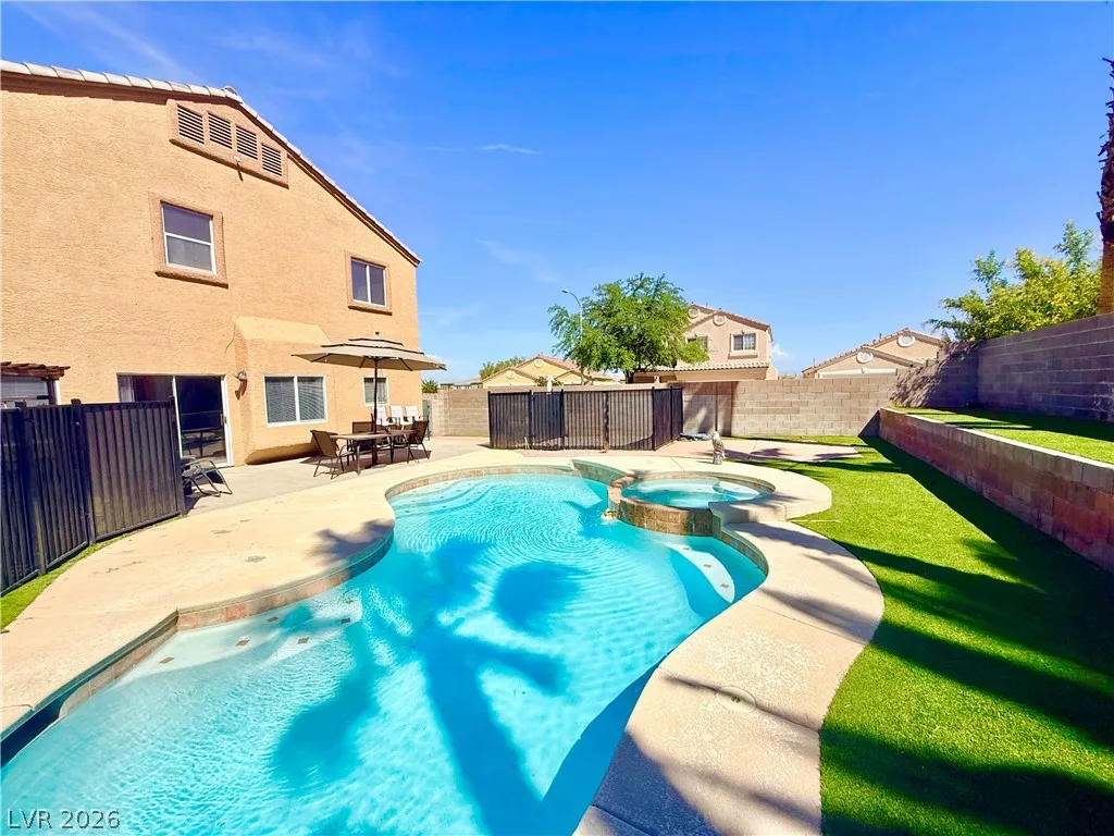 1212 Diamond Valley Street — photo 4