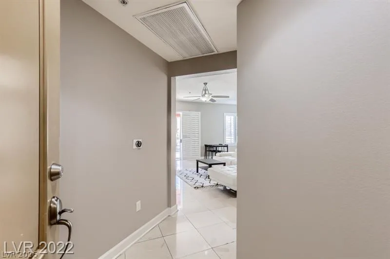 67 East Agate Avenue 208 — photo 2