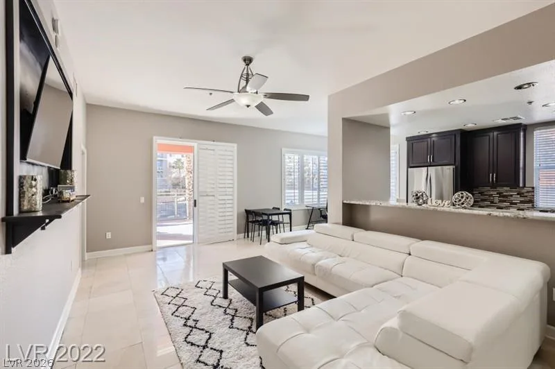 67 East Agate Avenue 208 — photo 4