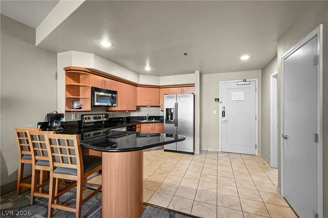211 East Flamingo Road 1407 — photo 5