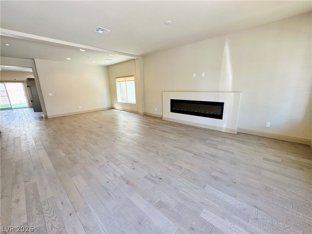 9842 Russian Hill Street — photo 3