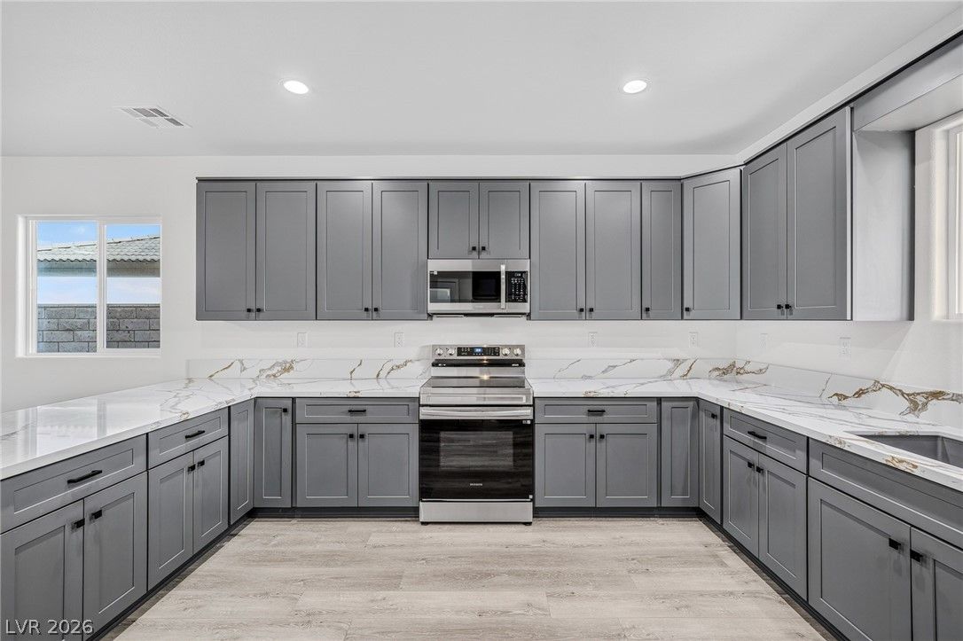 101 Ironton Street — photo 3