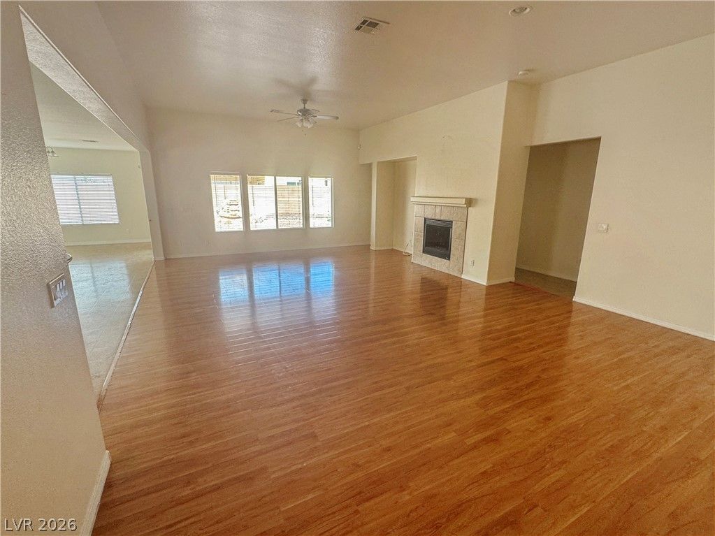 5844 Karnes Ranch Avenue — photo 2