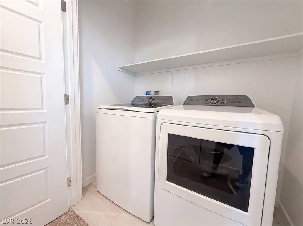 301 Crescent Glow Lane — photo 3 of 8