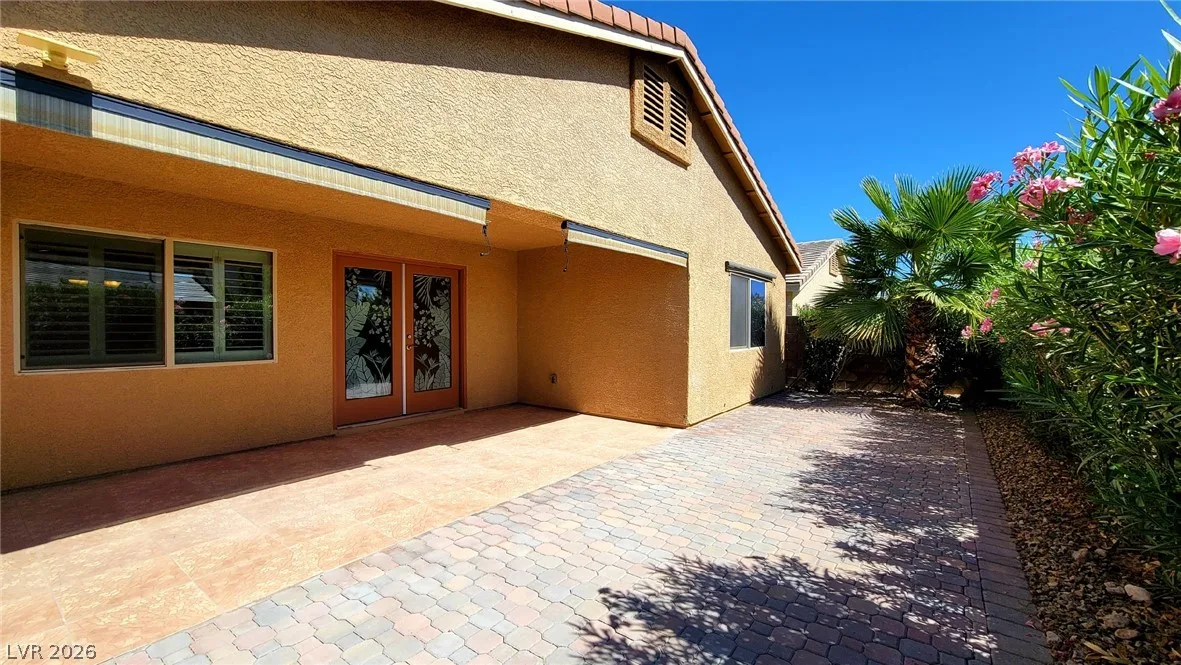 8327 Spectacle Reef Avenue — photo 5