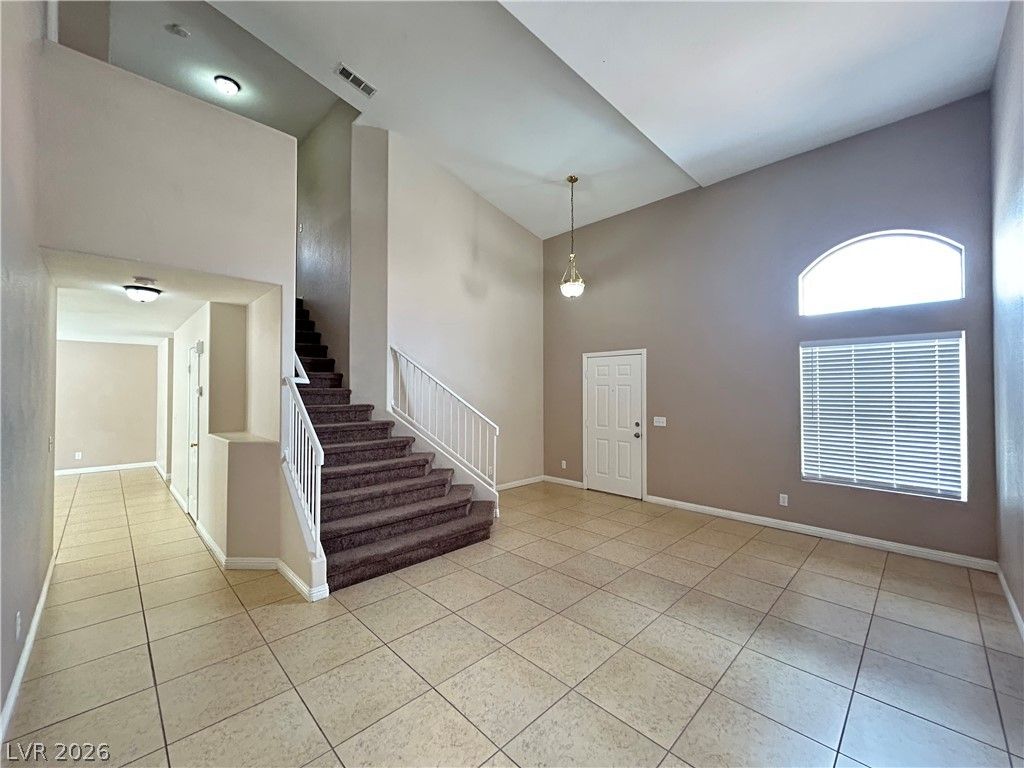 9317 Mountain Cliffs Avenue — photo 2