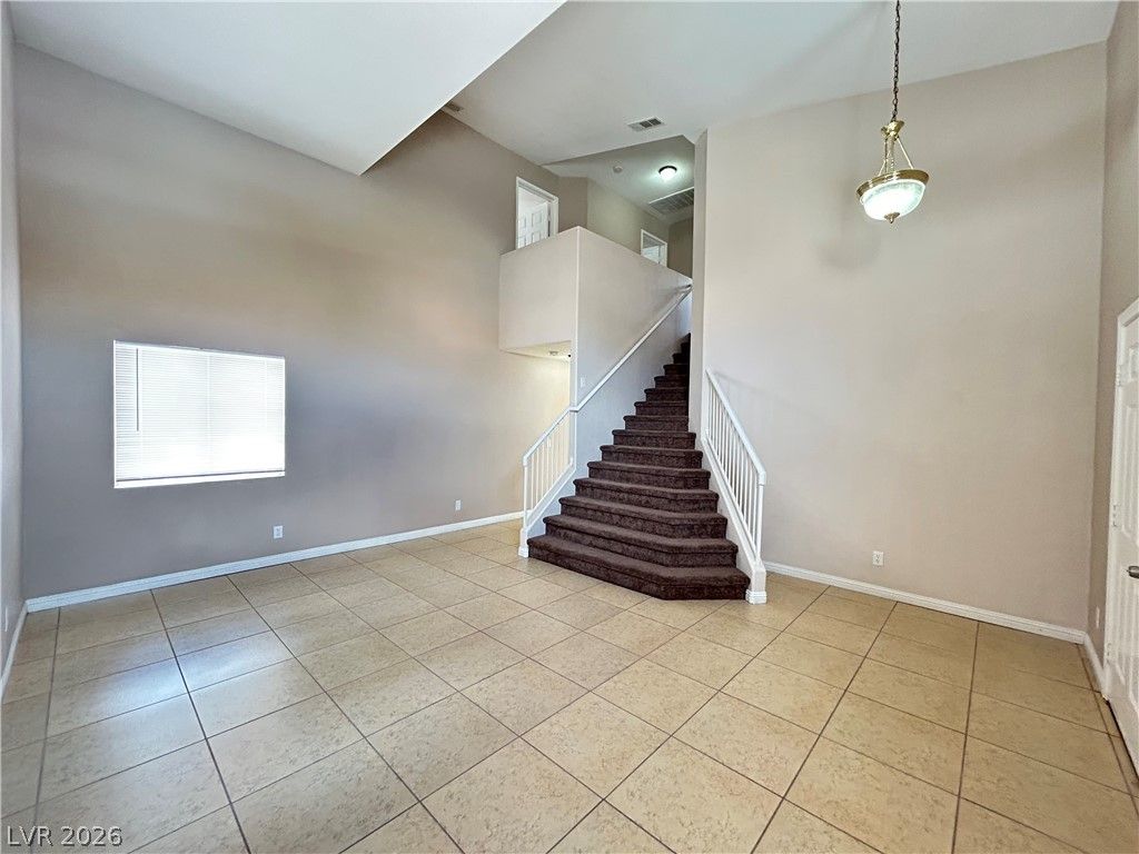 9317 Mountain Cliffs Avenue — photo 3