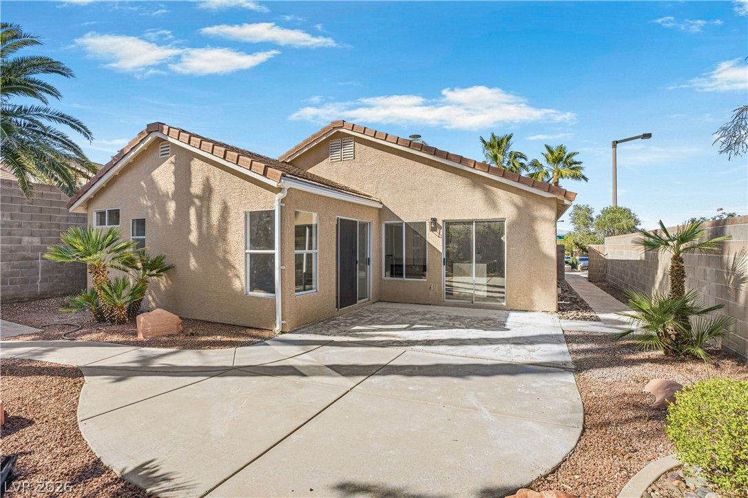 1532 Waterton Drive — photo 5