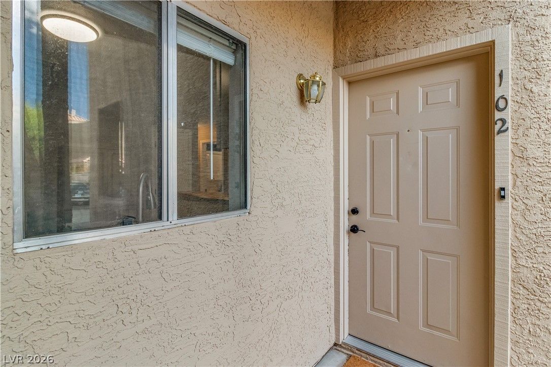 2243 Aspen Mirror Way 102 — photo 4