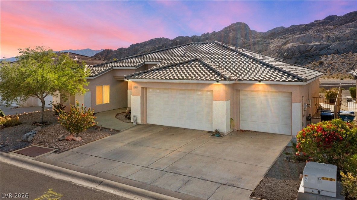 3589 Cottage Canyon Street — photo 3