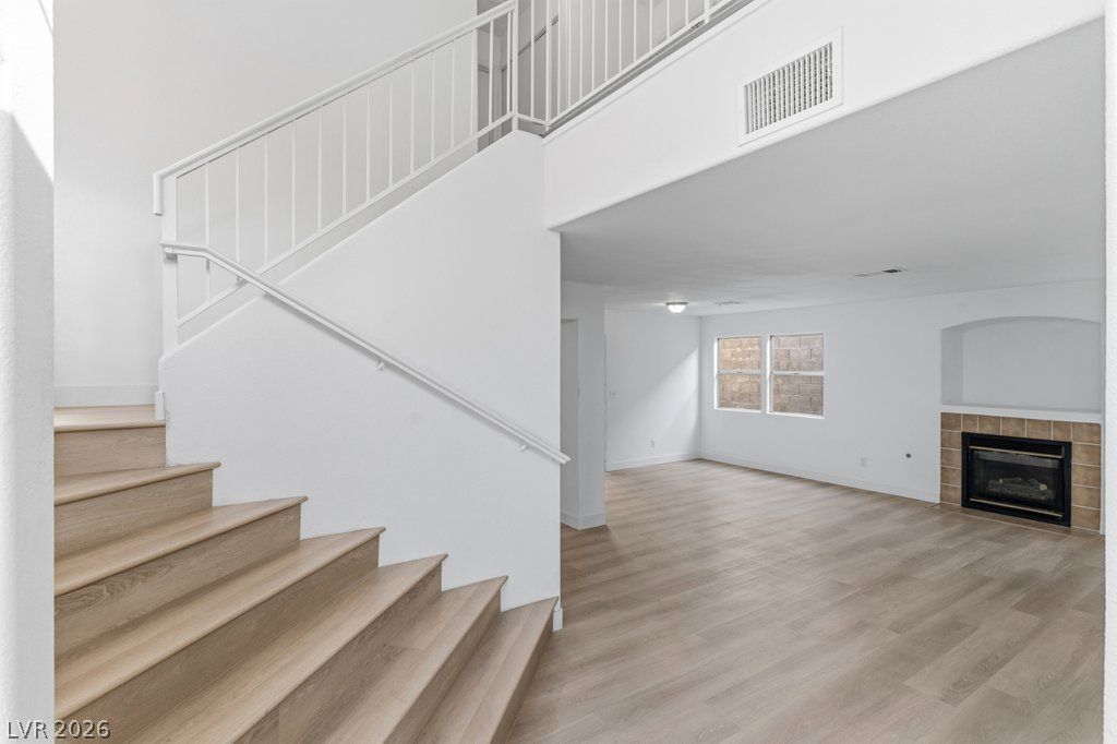 4321 Coyote Crest Court — photo 4 of 36