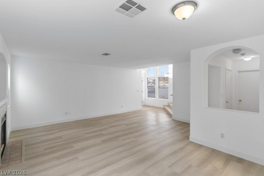 4321 Coyote Crest Court — photo 5 of 36