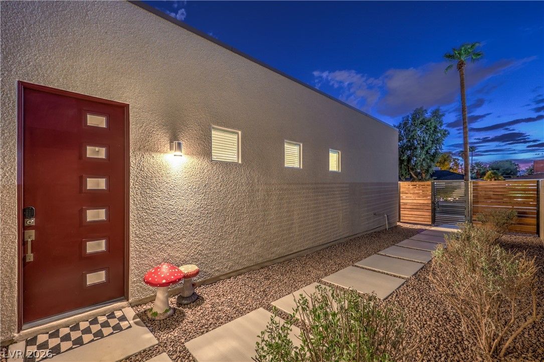 1327 South 8th Street — photo 5