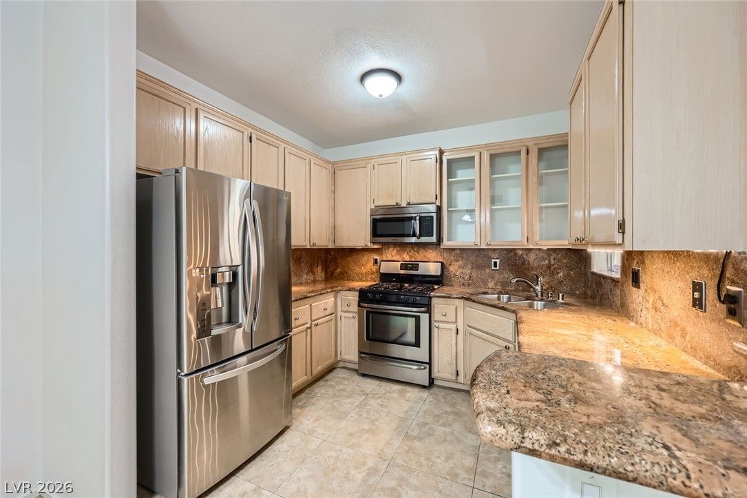 75 North Valle Verde Drive 1212 — photo 1