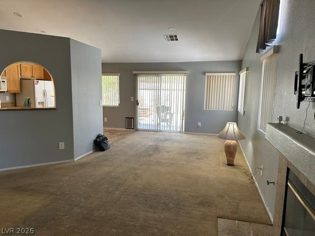 686 Skyline Road — photo 3 of 13
