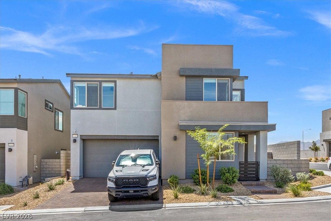 10489 Mountain Aster Avenue — photo 3