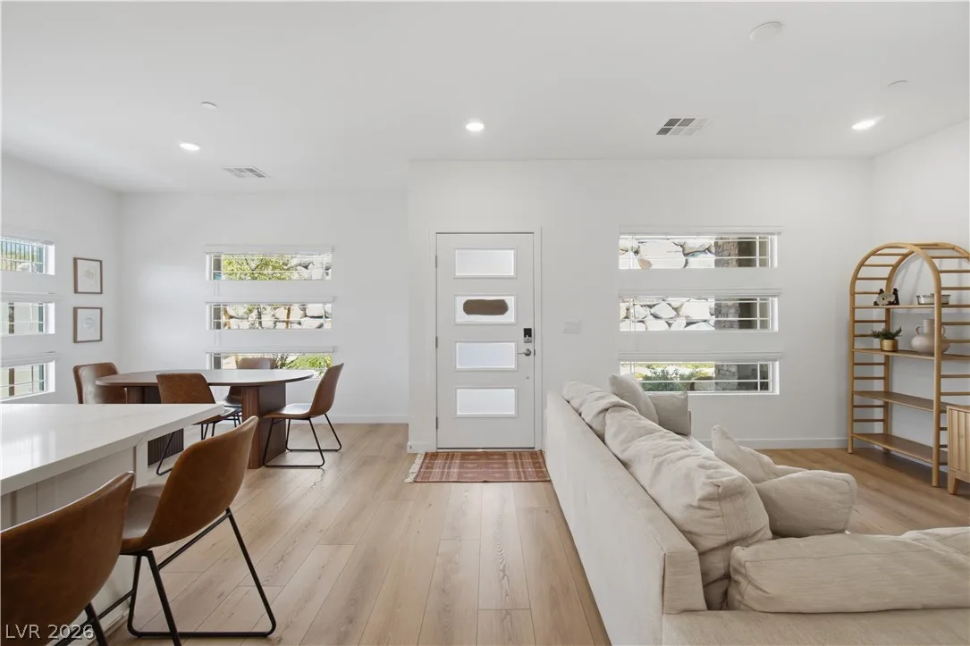 913 Elmwood Forest Lane — photo 4