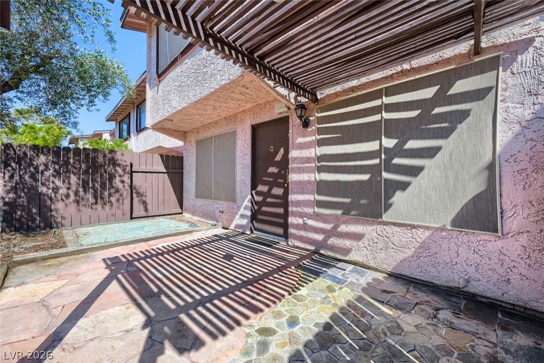 4362 Caliente Street 11 — photo 2
