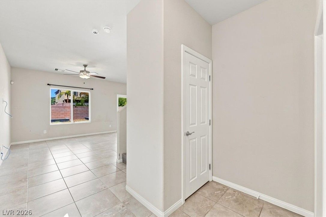 7227 Glimmer Point Street — photo 5