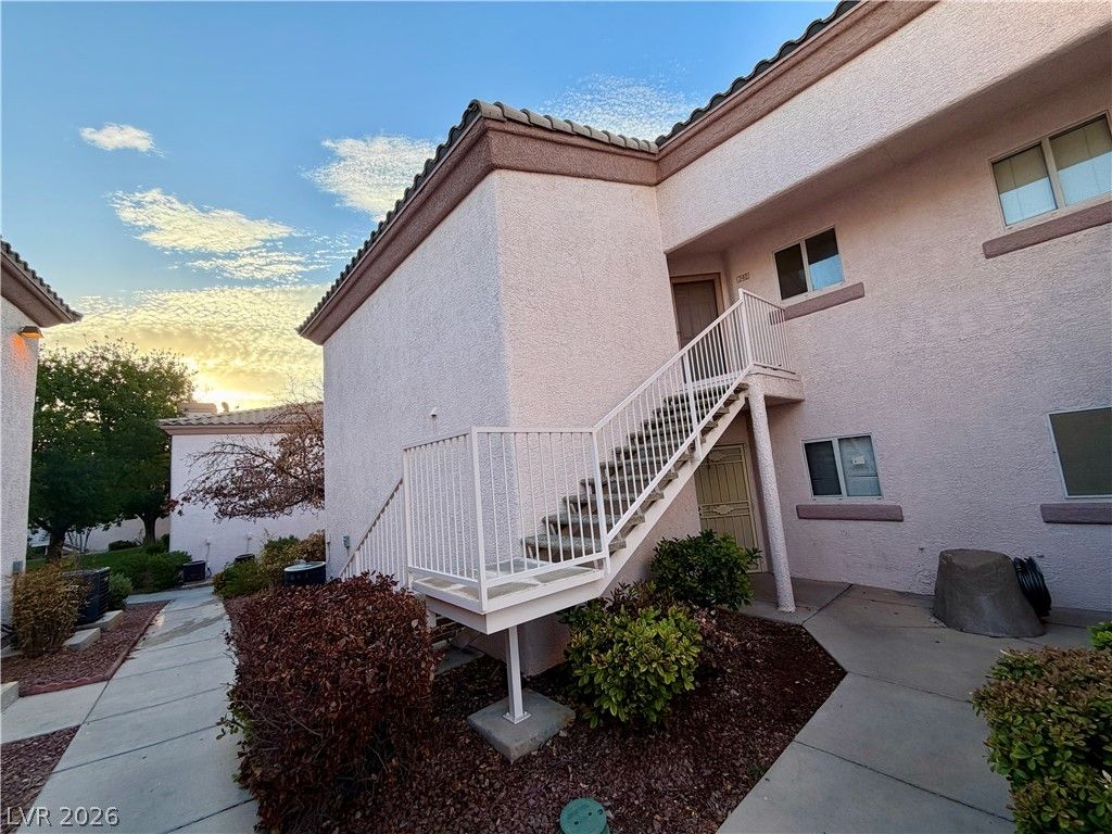 4555 East Sahara Avenue 240 — photo 2